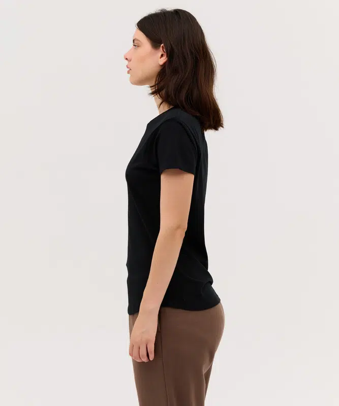 Women's Surf/Essential  Tee – T Shirts – available in black, blue, white colours