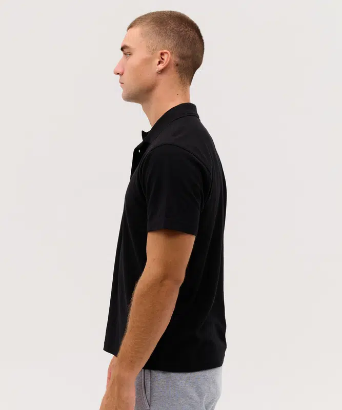 Raven Polo – Polo Shirts – available in black, blue, red, white colours