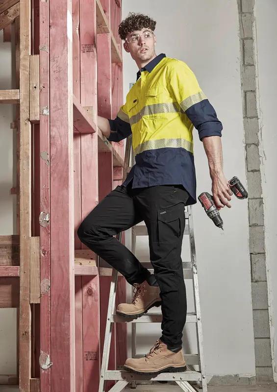 Mens Lightweight Outdoor Pant – Pants – available in black, blue colours