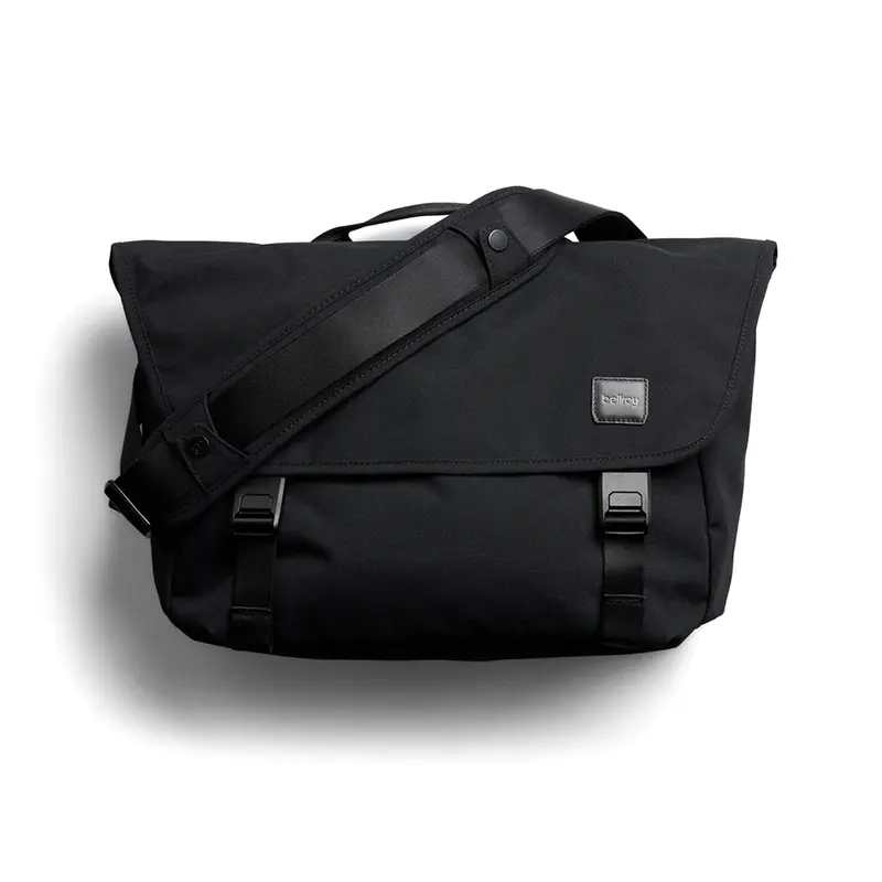 Bellroy Classic Messenger 13L – Laptops – available in black colour