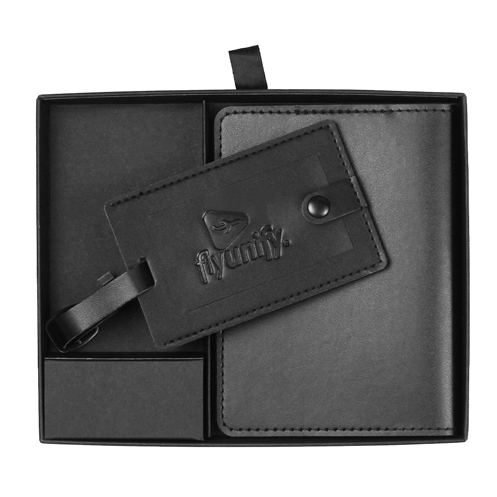 Pineapple Leather Travel Gift Set – Luggage Tags – The Range – available in Black – thumbnail 4 of 15