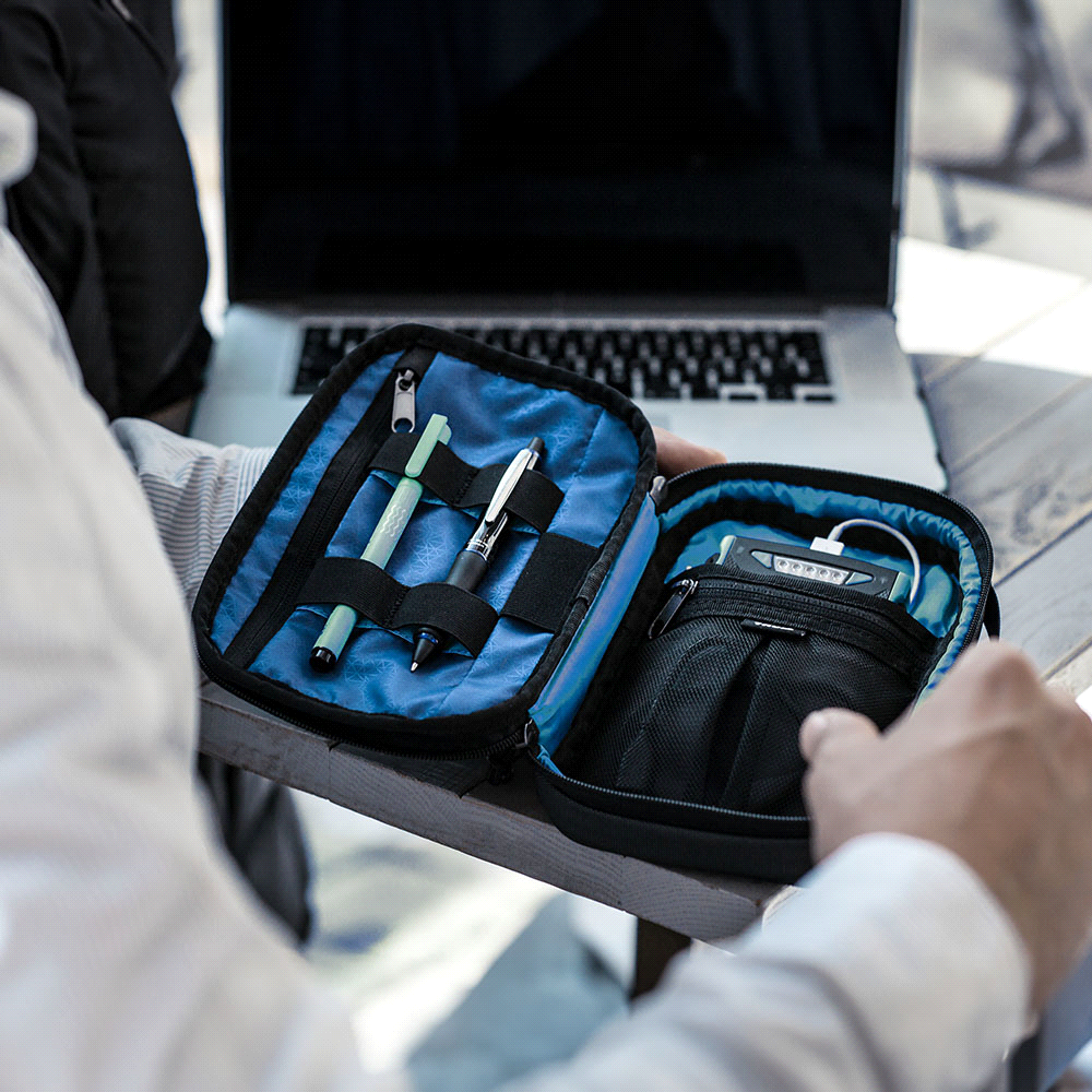 Thule Subterra PowerShuttle – Travel Bags – The Range – available in Black – thumbnail 10 of 10