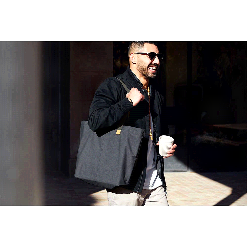 Bellroy Market Tote – Shoppers – The Range – available in Black and Navy – thumbnail 18 of 23