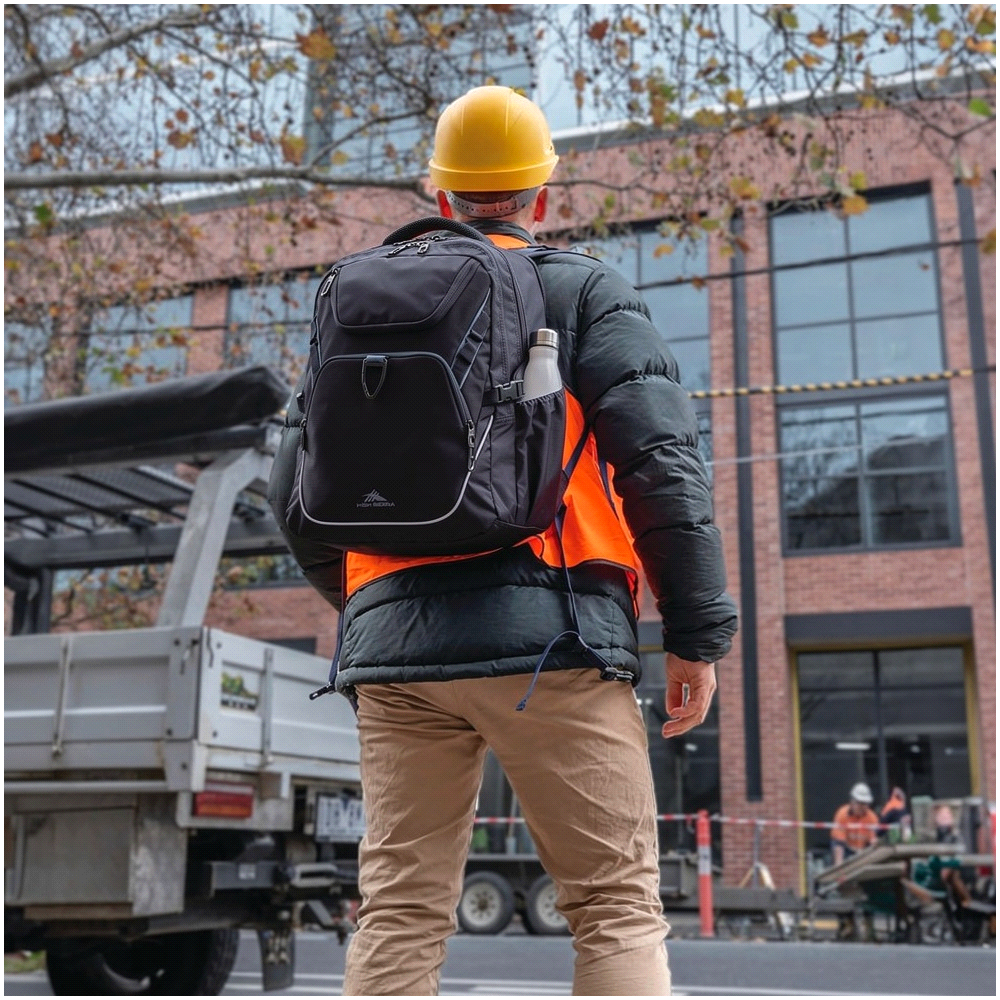 High Sierra Access 4.0 Backpack 43L – Backpacks – The Range – available in Black, Khaki, Navy and Navy with Grey – thumbnail 18 of 32
