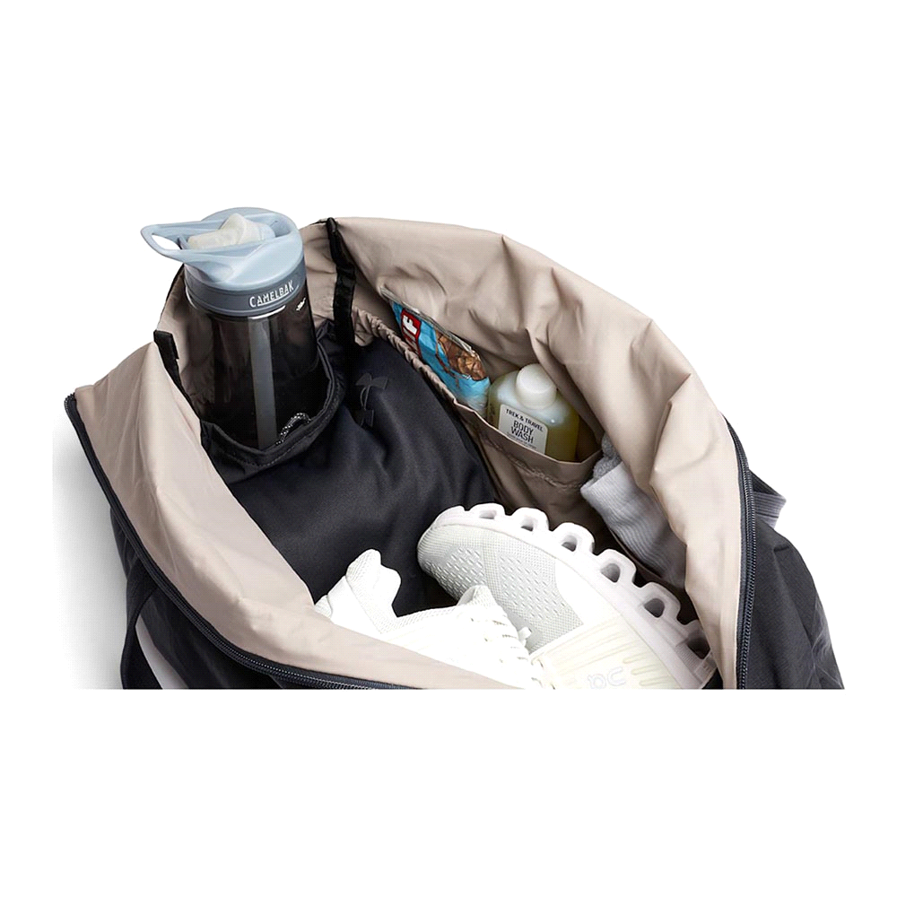 Bellroy Lite Duffel – Duffle/Sports Bags – The Range – available in Black – thumbnail 9 of 14