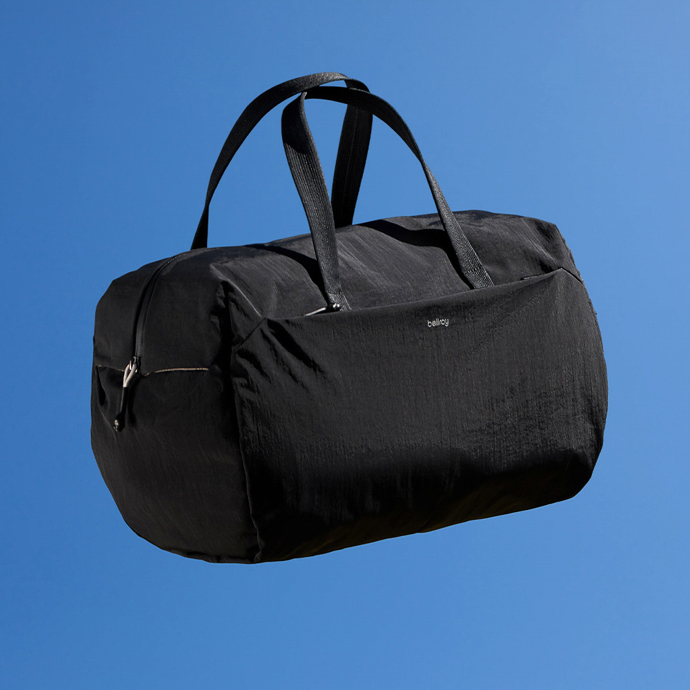 Bellroy Lite Duffel – Duffle/Sports Bags – The Range – available in Black – thumbnail 4 of 14