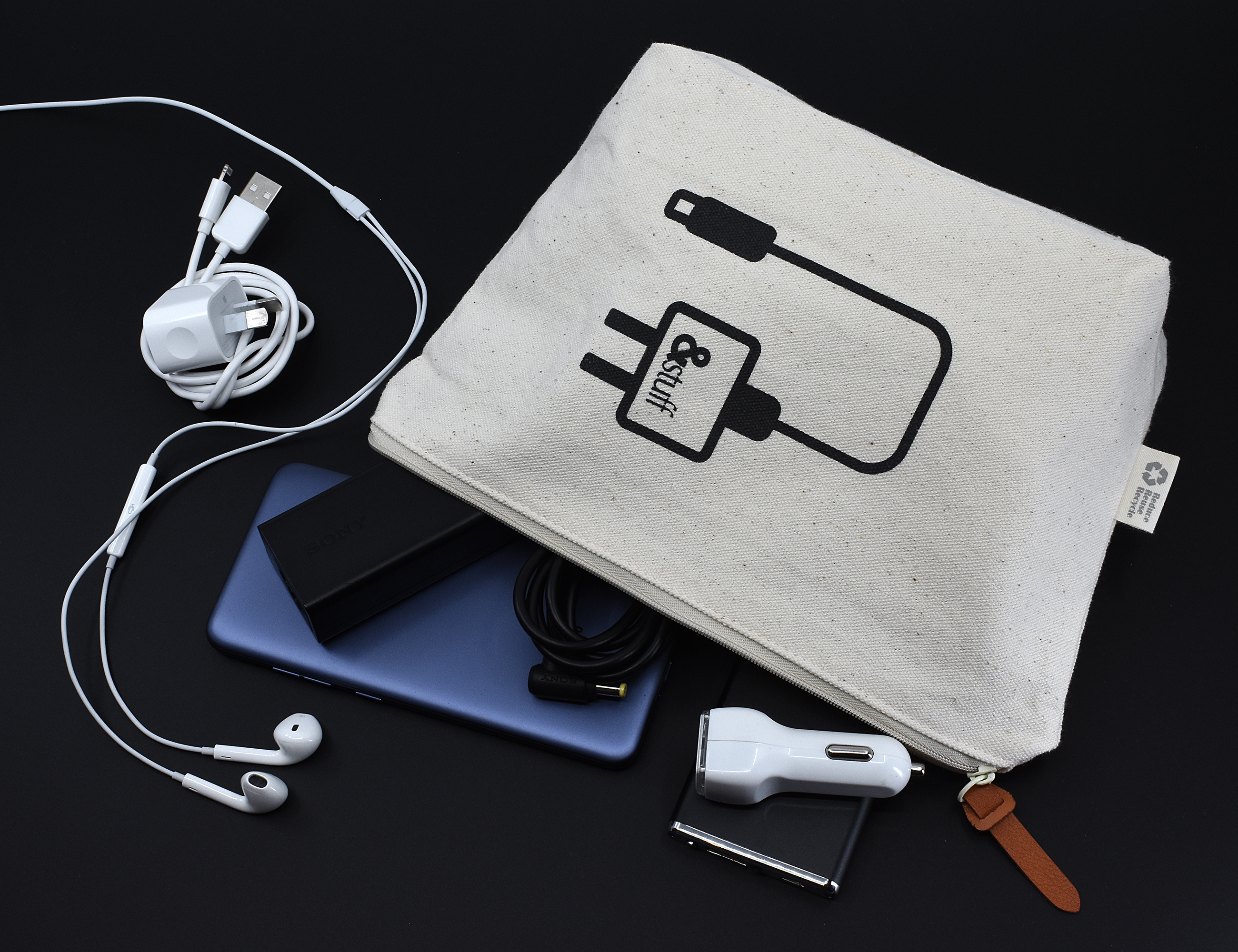 Calico Tech Pouch 17cm x 27cm x 8.5cm – Pouches – available in white colour