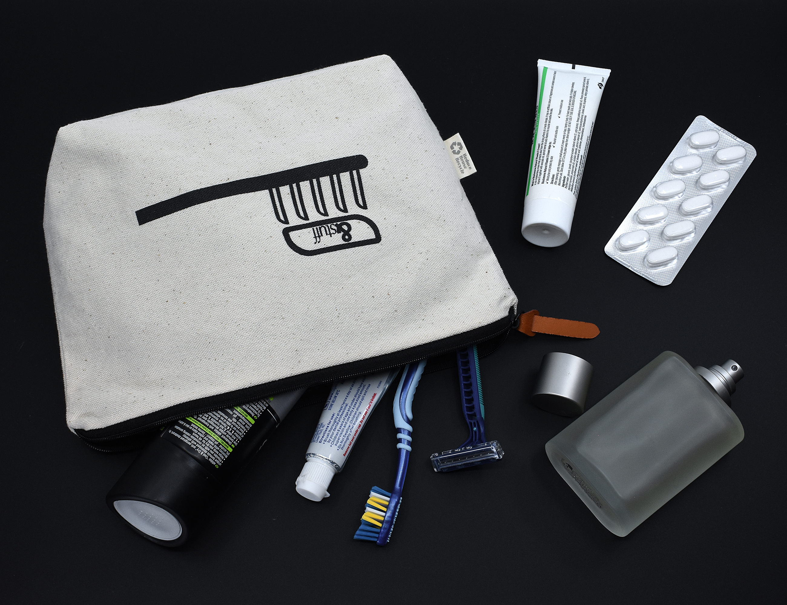 Calico Toiletry/Makeup Bag 17x27x8.5cm – Pouches – available in White – photo 1 of 10