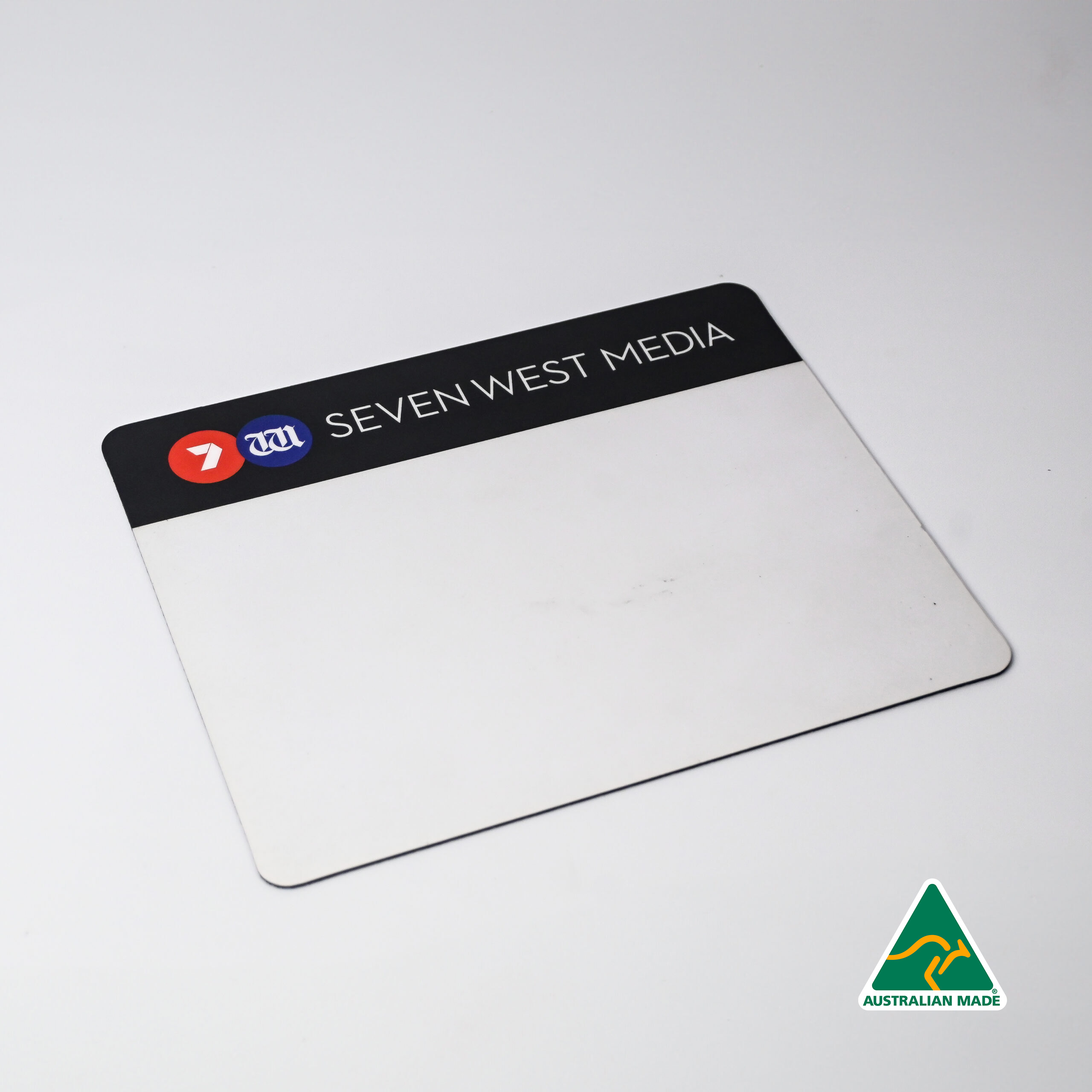 Flip-Top Mouse Mat (230mm x 190mm x 1mm Natural Rubber)