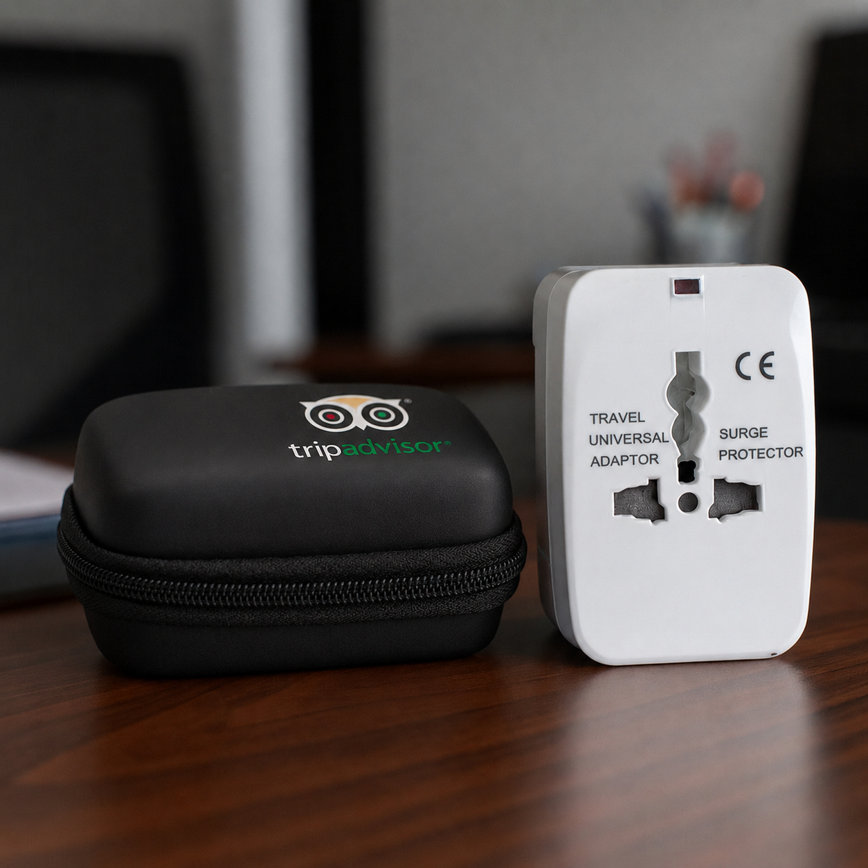 Hao Universal Adapter – Travel Adapters – available in white colour